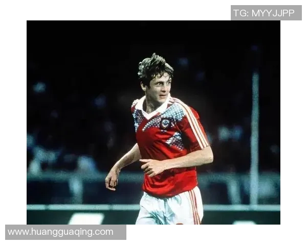 苏联足球传奇人物大揭秘,看看哪些男足球星成就了历史的辉煌 苏联足球传奇人物大揭秘,看看哪些男足球星成就了历史的辉煌