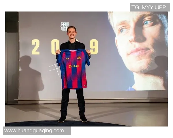 从稚嫩少年到绿茵巨星 足球球星童年照片见证成长历程